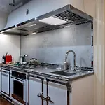 Regal House Capucci 6 Pensjonat Rzym