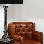 Pensjonat Regal House Capucci 6