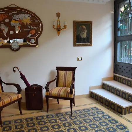 Pensionat Regal House Capucci 6