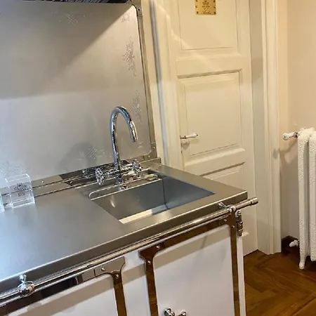 Regal House Capucci 6 Pensionat