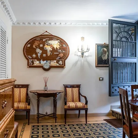 Pensjonat Regal House Capucci 6