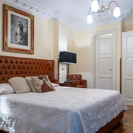 Maison d'hôtes Regal House Capucci 6 Rome