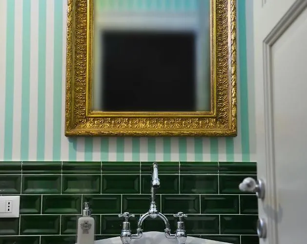 Regal House Capucci 6 Maison d'hôtes Rome