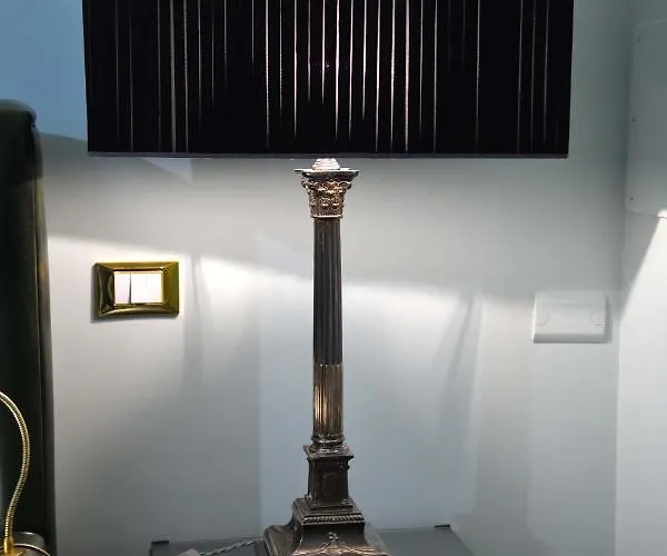 Regal House Capucci 6 Maison d'hôtes Rome