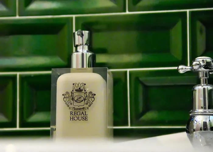 Regal House Capucci 6 Maison d'hôtes Rome